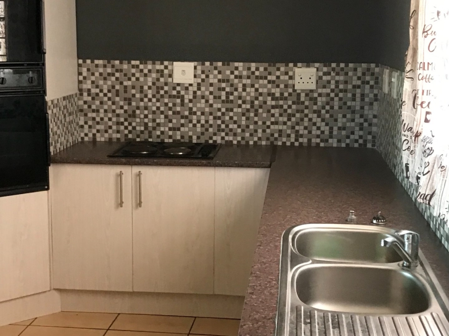 3 Bedroom Property for Sale in Bloemfontein Rural Free State